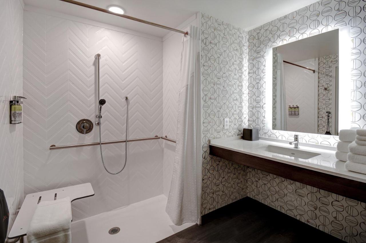 Holiday Inn - Erie By Ihg ภายนอก รูปภาพ